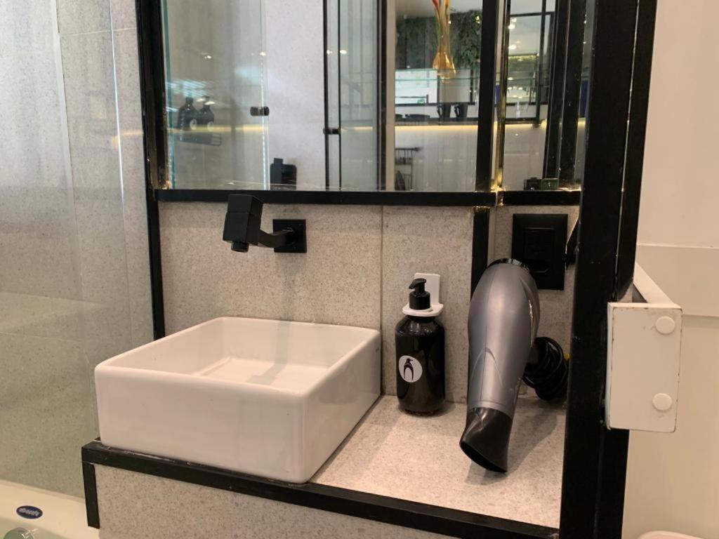 Real 072 - Com Hidromassagem Alto Padrao Copacabana Appartement
